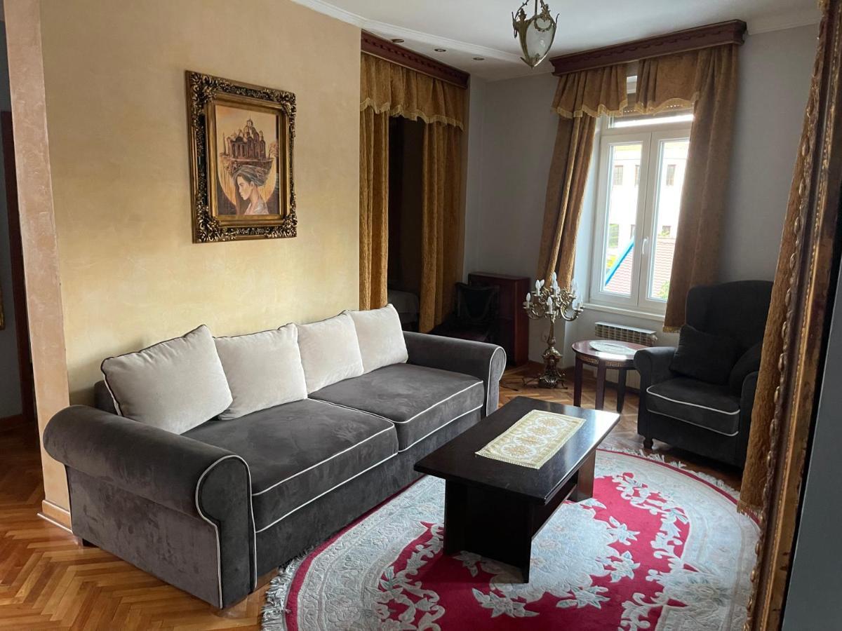 Boutique Hotel Travelling Actor - Skadarlija Belgrado Exterior foto